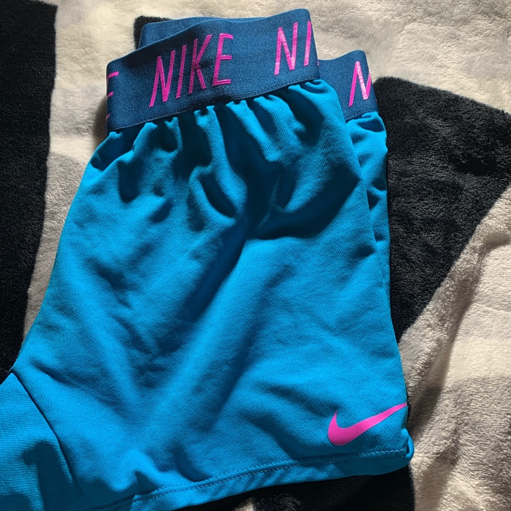 Girls Nike shorts